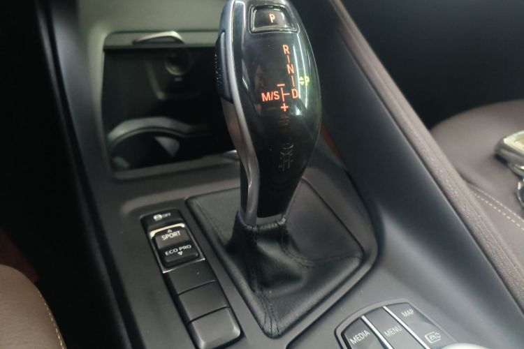 宝马X1 2021款 sDrive25Li 领先型中控内饰18