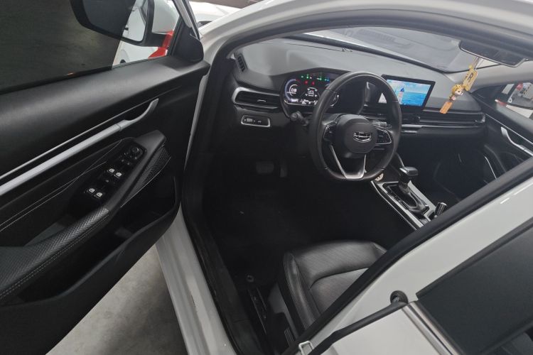 吉利汽车 帝豪 2022款 第4代 1.5L CVT尊贵型中控内饰7003