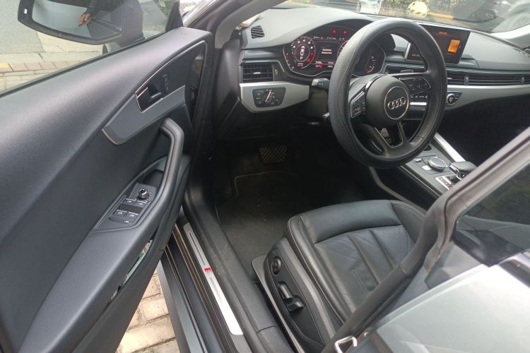 奥迪A5 2019款 Sportback 45 TFSI 时尚型中控内饰7003