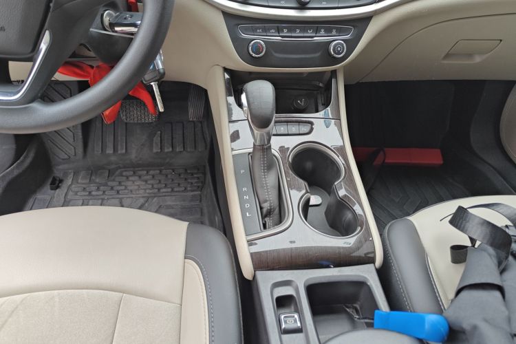 别克 威朗 2018款 三厢 15S 自动领先型局部细节18