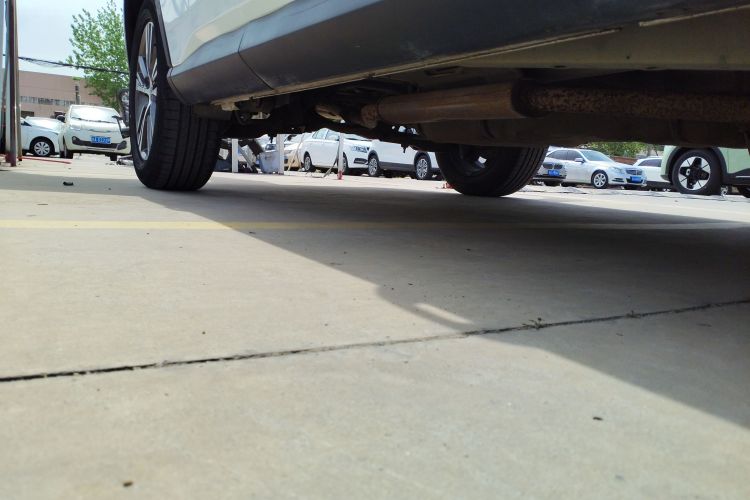 比亚迪 宋Pro 2019款 1.5T 自动豪华型机舱底盘29