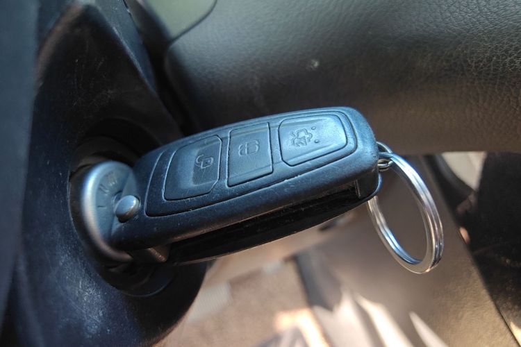 福特 福克斯 2018款 三厢经典 EcoBoost 125 自动超能风尚型智行版中控内饰11