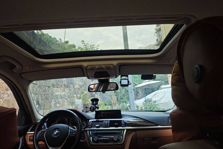 宝马3系 2015款 320Li 豪华设计套装局部细节22