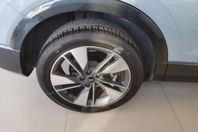 奥迪Q2L 2024款 35TFSI 时尚致雅型车身外观6008