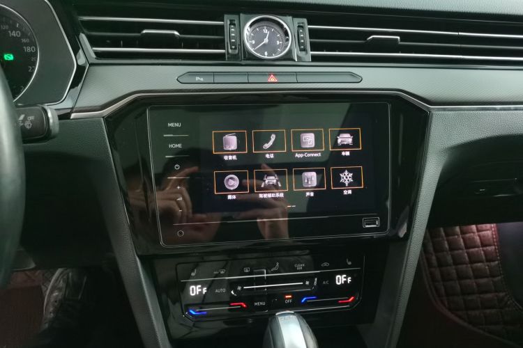 大众 迈腾 2020款 330TSI DSG 领先型中控内饰16