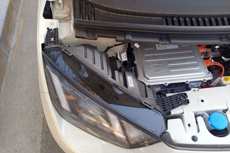 比亚迪 海鸥 2025款 305km 活力版机舱底盘25