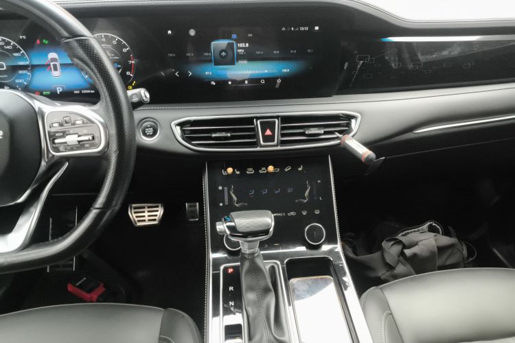 捷途X90 2020款 1.6T DCT影御版 6座中控内饰16