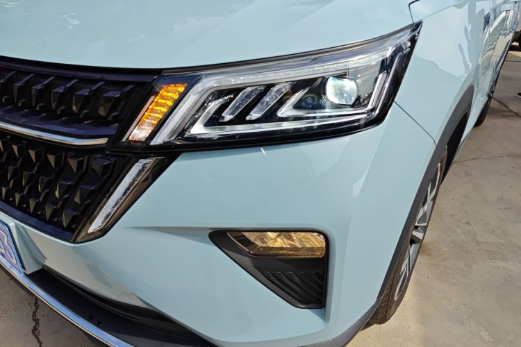 五菱汽车 五菱星辰 2021款 1.5T CVT星辉版车身外观36