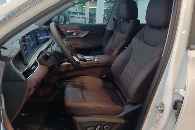 奇瑞 瑞虎8 PRO 2024款 冠军版 390T 两驱巅峰版 7座中控内饰19