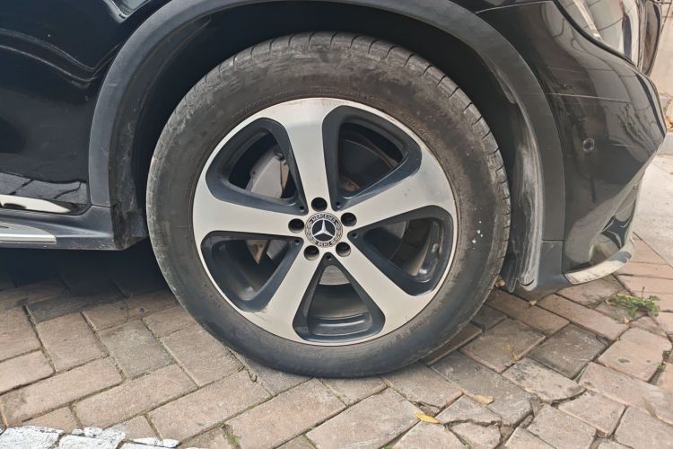 奔驰GLC 2018款 改款 GLC 260 4MATIC 豪华型车身外观6007