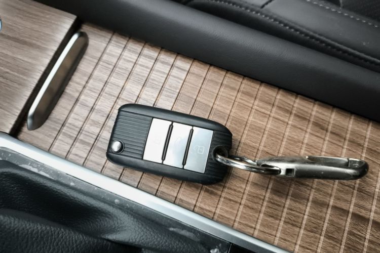 荣威RX8 2019款 30T 智联网两驱超群旗舰版中控内饰11