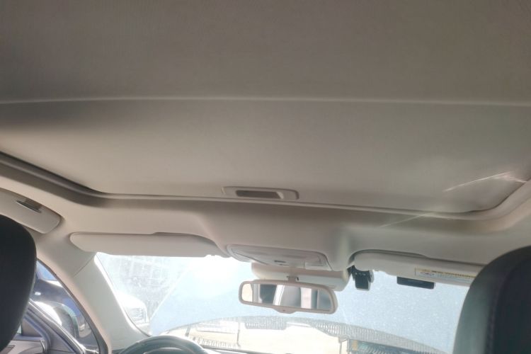 红旗H5 2022款 经典款 改款 1.8T 自动智联旗韵版中控内饰22