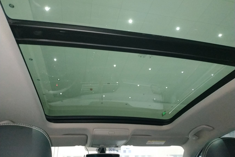 大众 途观L 2018款 330TSI 自动两驱豪华版中控内饰22