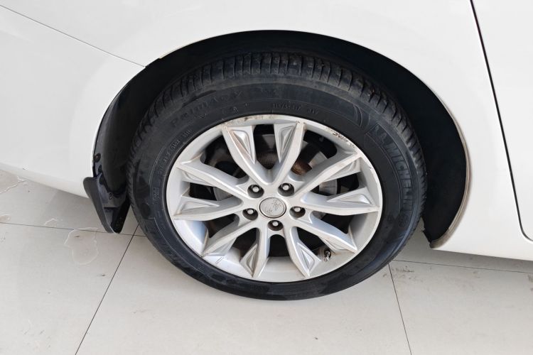 红旗H5 2018款 30TD 型动版车身外观6008