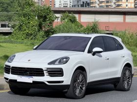 保时捷 2023款 Cayenne 3.0T 铂金版