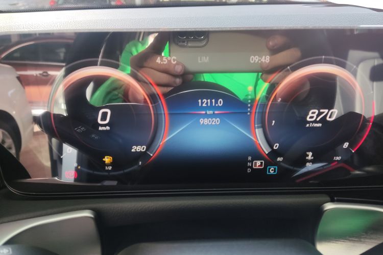 奔驰GLB 2022款 改款 GLB 200 动感型中控内饰14