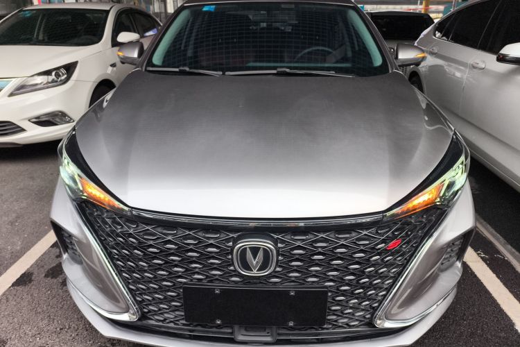 长安 逸动 2020款 PLUS 蓝鲸NE 1.4T GDI DCT旗舰型车身外观2