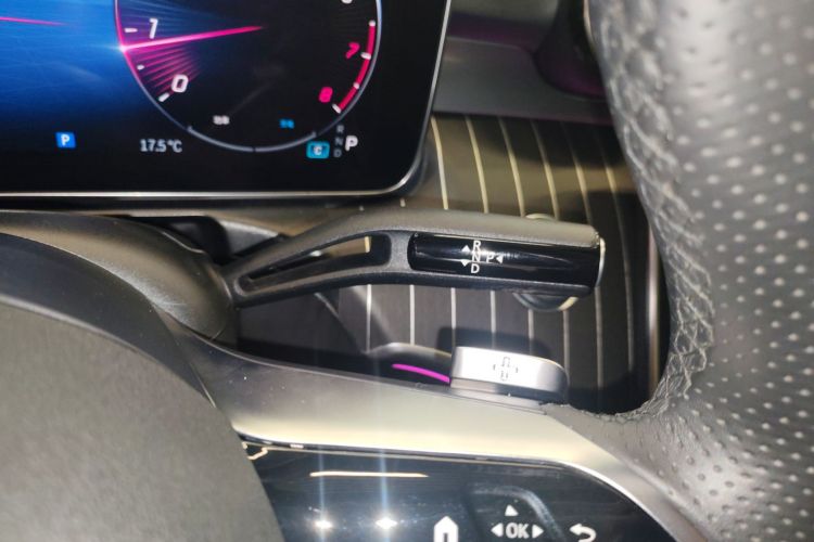 奔驰C级 2023款 改款 C 260 L 运动版中控内饰18