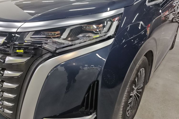 腾势D9 2024款 DM-i 980 四驱旗舰型局部细节36