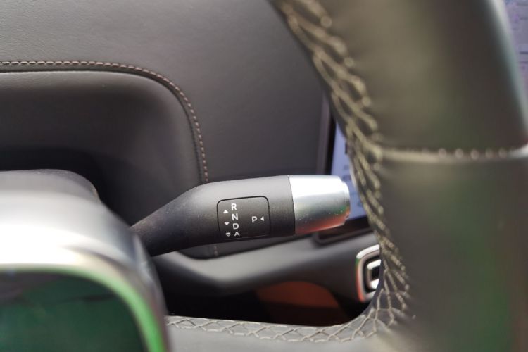 理想汽车 理想L8 2024款 Ultra中控内饰18