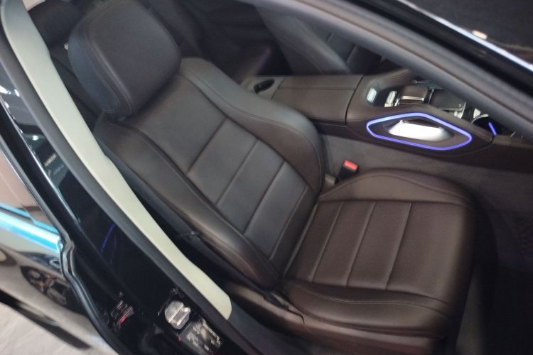 奔驰GLE 2020款 改款 GLE 350 4MATIC 时尚型局部细节41