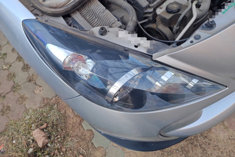 标致207 2013款 CROSS 1.4L 手动驭乐型车身外观8