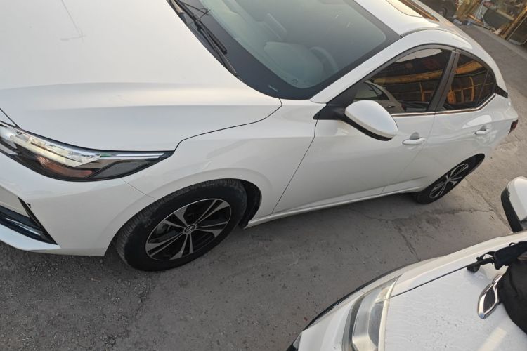 日产 轩逸 2022款 1.6L XL CVT悦享版车身外观4