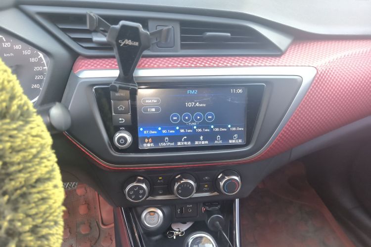 日产 蓝鸟 2016款 1.6L CVT智酷版中控内饰16