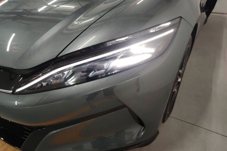 比亚迪 汉L 2025款 DM-p 四驱激光雷达旗舰型局部细节36