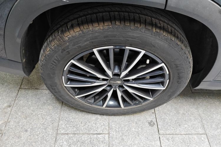 奇瑞 瑞虎8 PRO 2022款 390T 两驱天穹版 5座车身外观6005