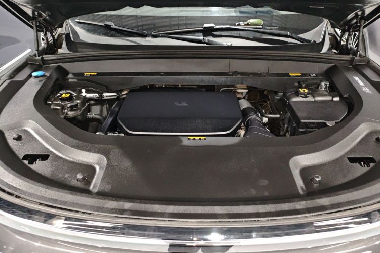 理想汽车 理想L9 2022款 Max机舱底盘24