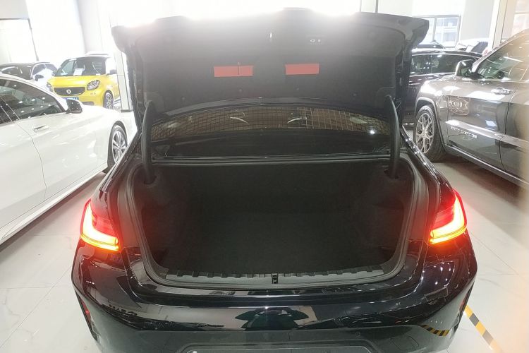 宝马3系 2023款 325Li M运动套装局部细节23