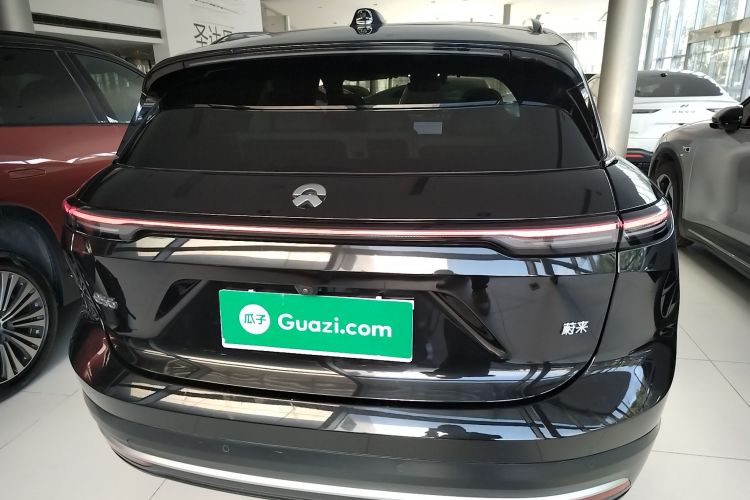 蔚来ES6 2024款 75kWh车身外观6