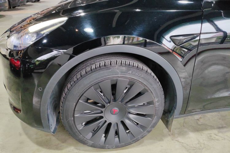 特斯拉 Model Y 2022款 后轮驱动版车身外观6007