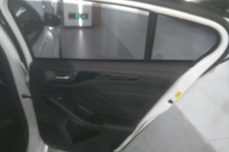 福特 福克斯 2022款 两厢 EcoBoost 180 自动ST Line中控内饰45