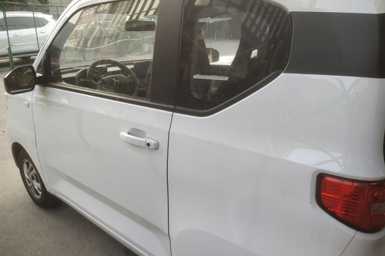 五菱汽车 宏光MINIEV 2021款 马卡龙时尚款 三元锂车身外观4