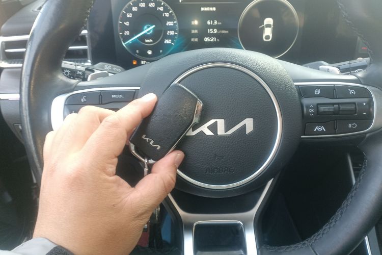 起亚K5 2021款 270T CVVD 焕新版中控内饰11