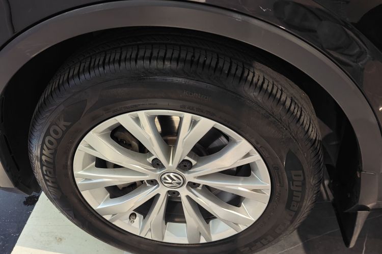 大众 途观L 2017款 330TSI 自动两驱风尚版车身外观6007