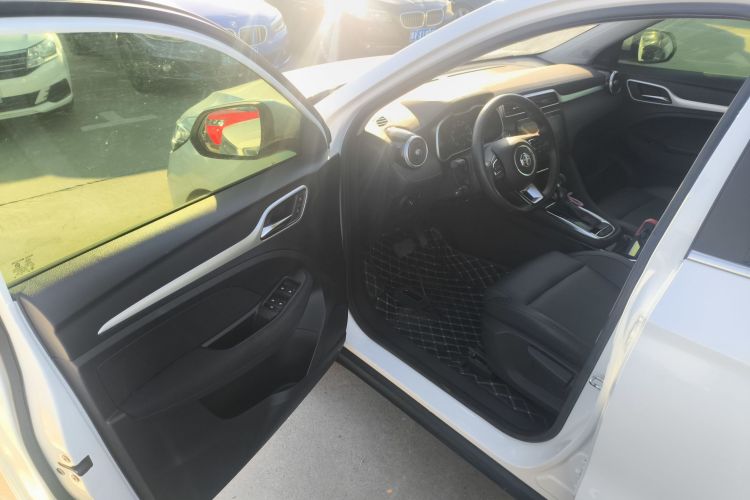 名爵ZS 2020款 180DVVT 自动Lite中控内饰7003