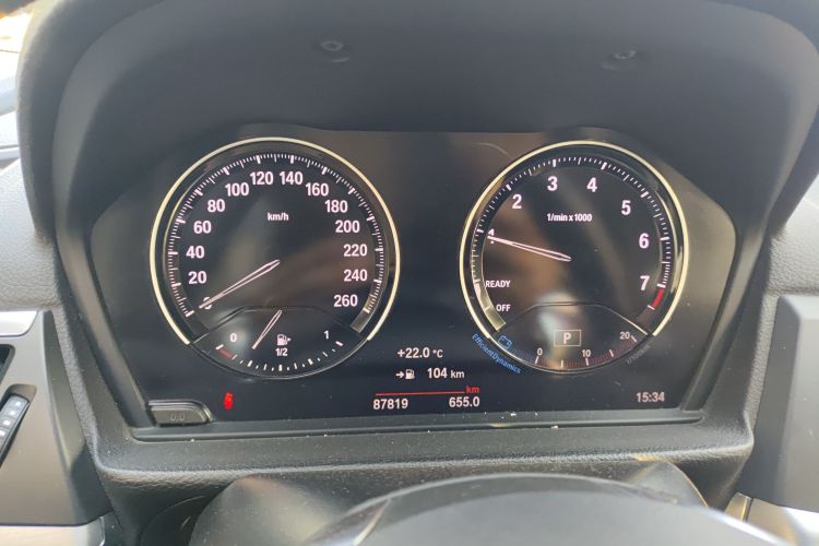 宝马1系 2018款 改款 120i 设计套装型局部细节14