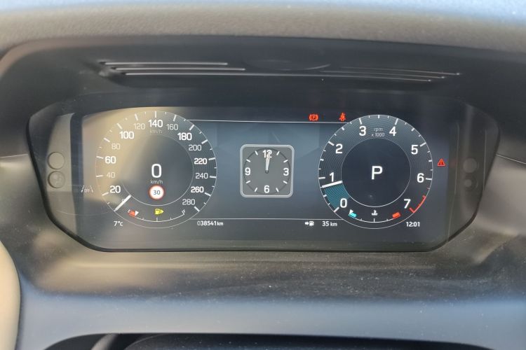 路虎 发现运动版 2024款 性能科技版中控内饰14