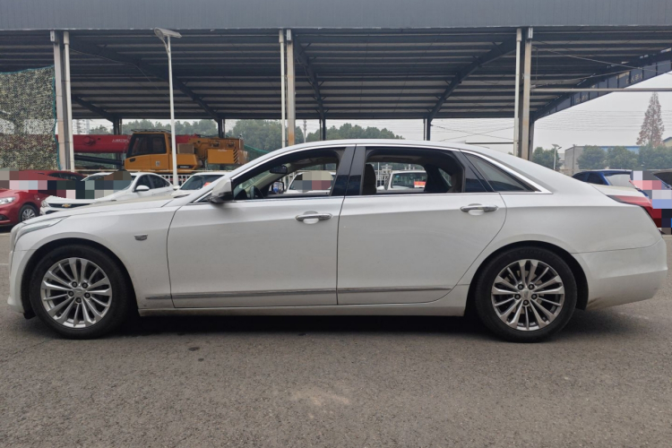 凯迪拉克CT6 2017款 28T 时尚型车身外观4