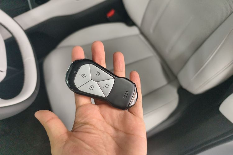 小鹏G6 2023款 580 长续航 Max中控内饰11