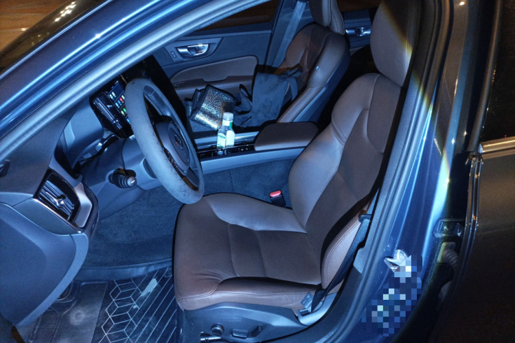 沃尔沃S60 2024款 B4 智逸豪华版中控内饰19