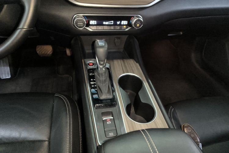 日产 天籁 2021款 2.0L XL 舒适版中控内饰18