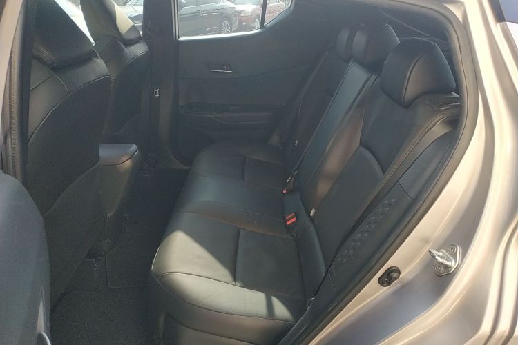 丰田 奕泽IZOA 2020款 2.0L 奕驰版中控内饰7004