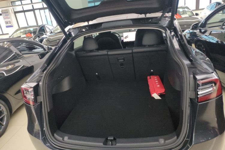 特斯拉 Model Y 2024款 长续航全轮驱动版局部细节23