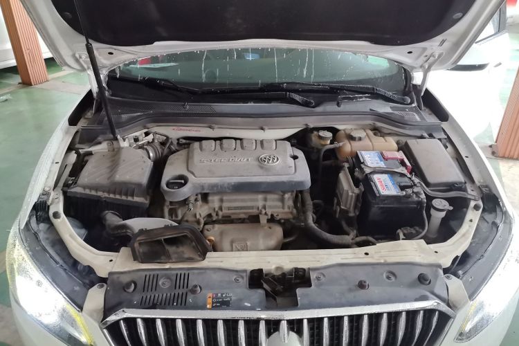 别克 英朗 2015款 15N 自动精英型机舱底盘24