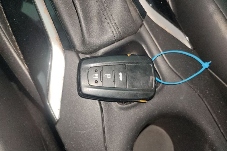 丰田 雷凌 2022款 185T CVT豪华版中控内饰11