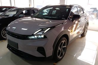 领克06 2025款 Shero 1.5T 紫色特别版